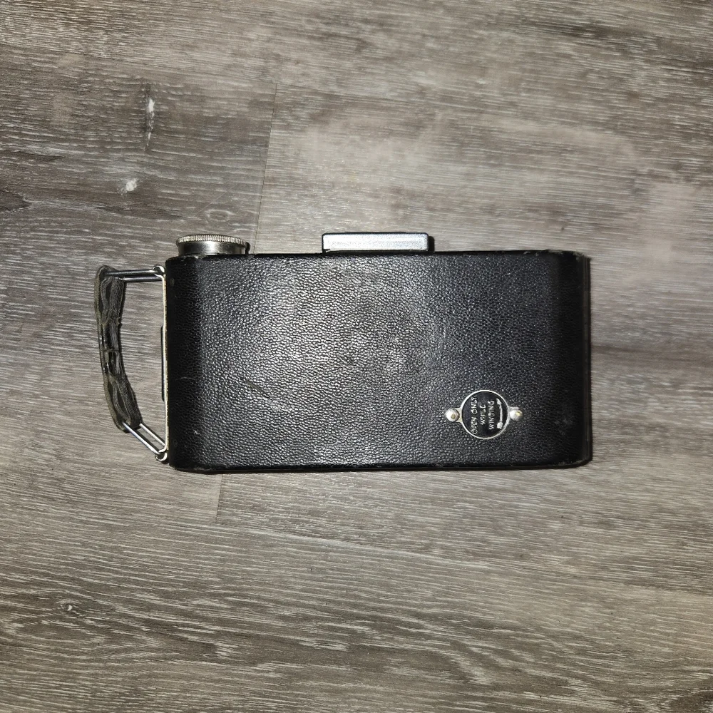 Vintage Kodak Vigilant Junior Six-20 Folding‎ Camera 6x9 Format Untested. No Len